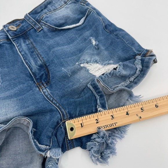 Kancan Jean Shorts Womens 7* Blue Denim Stretch Distressed Mid Rise Cut Off - Picture 11 of 11